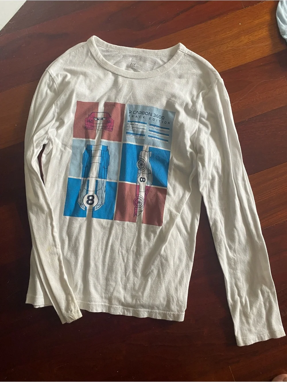 Lot of 5 Gap kids Long Sleeve Graphic T-Shirts - Assorted Colors